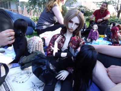 <img0*300:stuff/15%20my%20FanExpo%20BJD%20MU%202010.jpg>