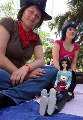 <img0*400:stuff/4%20my%20FanExpo%20BJD%20MU%202010.jpg>