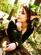 <img0*185:http://elftown.heddate.com/stuff/A_Perfect_Elven_Pose.jpg>