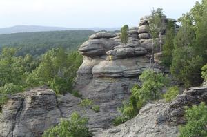 <img300*0:stuff/Another_random_rock_formation.jpg>