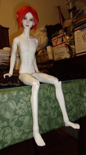 <img0*500:stuff/Aodh%20bjd%20with%20uncut%20wig.jpg>