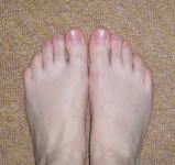<img0*150:stuff/ArthemisFeet05.jpg>