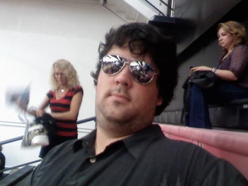 <img500*0:http://elftown.heddate.com/stuff/Aviators.jpg>