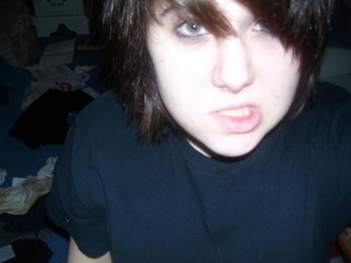 <img500*375:stuff/Bedheaddead..jpg>