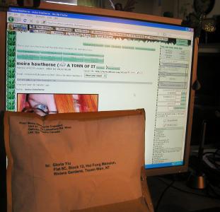 <img0*300:stuff/Bob%20ready%20for%20Hong%20Kong.jpg>
