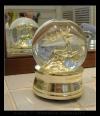 <img100*0:stuff/C%3ADocuments%20and%20SettingsAnnaleeDesktopPicturesReference%20PhotosWaterandGlassSnowGlobeReflection.jpg>