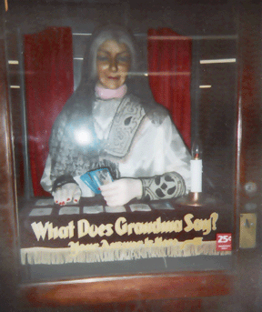 <img:stuff/C%3ADocuments%20and%20SettingsCARLMy%20Documentskatfamily%20picturescederpointwhatdoesgrandmasay.gif>