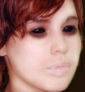 <img300*0:stuff/C%3ADocuments%20and%20SettingsHeather%20FrazierMy%20DocumentsMy%20Pictures2006-10-07vampire.jpg>
