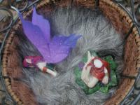 <img200*0:stuff/C%3ADocuments%20and%20SettingsLaceyDesktopElftown%20picturesbroken%20faery.JPG>