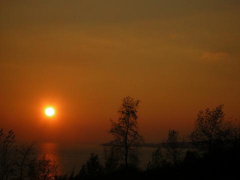 <img:stuff/C%3AFENRIRARTmy%20picturesPhotosusworldwetherview.JPG>