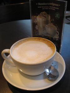 <img0*300:stuff/Cappuccino.jpg>