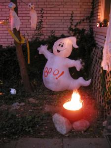 <img0*300:stuff/Cauldron%20%26%20Ghost%202.jpg>