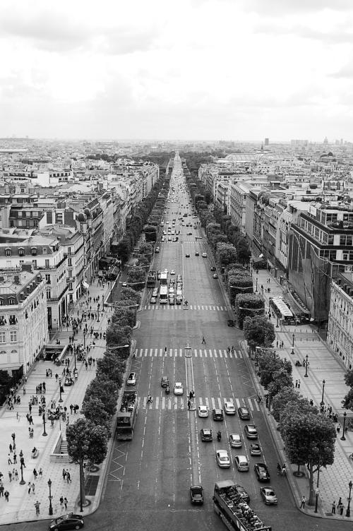<img500*752:stuff/Champs_Elysees.jpg>