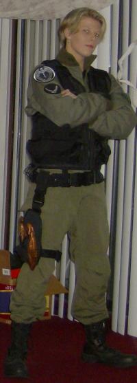 <img200*0:stuff/CompleteUniform.jpg>