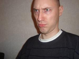 <img300*0:stuff/Concentrated_annoyed_look.jpg>