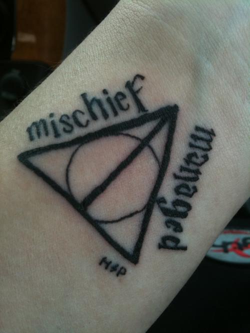 <img500*666:stuff/Deathly_Hallows%21%21.jpg>
