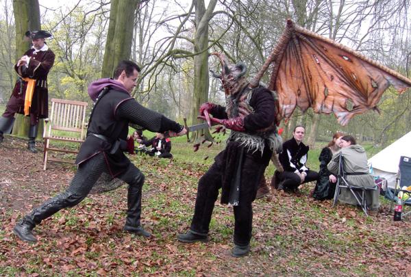 <img600*0:stuff/Demon-Fight02.jpg>