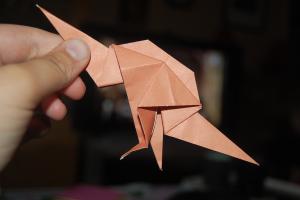 <img300*200:stuff/Dinosaur_step_ten%3a.jpg>
