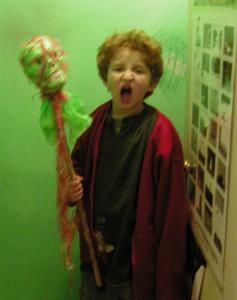 <img0*300:stuff/Eirikr%20%26%20forsaken%20staff%203.jpg>
