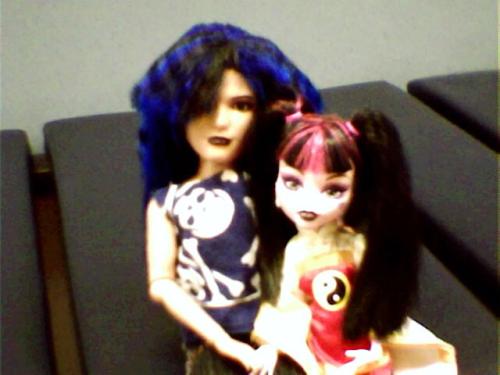 <img500*375:stuff/Emeni_and_Keiji.jpg>
