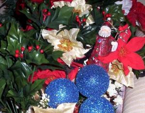 <img300*0:stuff/Father_ChristmasDecorationsContest.jpg>