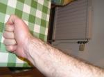 <img150*0:stuff/Fist_into_the_table.jpg>