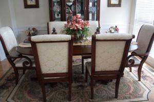 <img300*0:stuff/Formal_Dining_Room_Set.jpg>