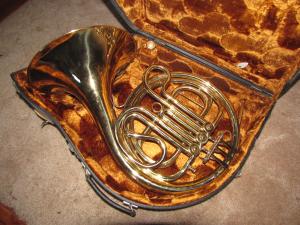 <img300*0:stuff/French_Horn_Case.jpg>