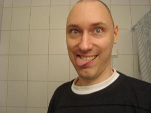 <img300*0:stuff/Goofy_face.jpg>