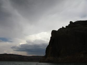 <img0*250:stuff/Gray_Sky_Gloom.jpg>