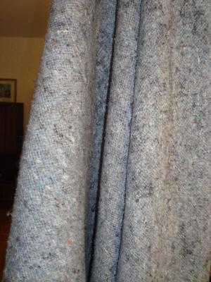<img300*0:stuff/Grey_blanket.jpg>