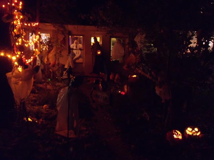 <img700*0:stuff/HHauntedHouse%201.jpg>