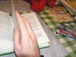 <img150*0:stuff/Hand_turning_page.jpg>