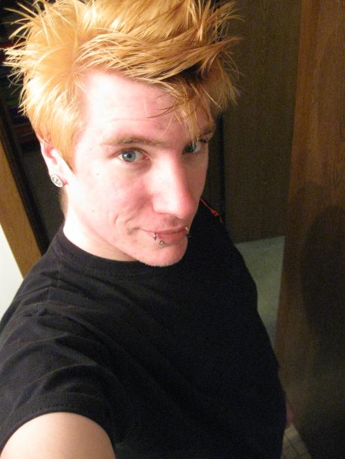 <img500*666:stuff/I%27m_blonde_lolwat.jpg>