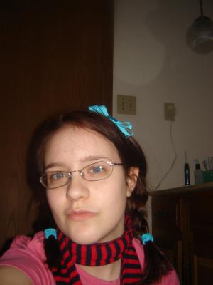 <img300*0:stuff/I_think_I%27m_trying_not_to_smile....jpg>