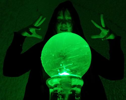 <img500*396:stuff/Ice_Witch.jpg>