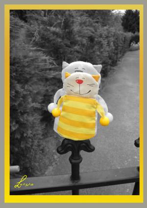 <img300*0:http://elftown.heddate.com/stuff/IskeYellow2.jpg>