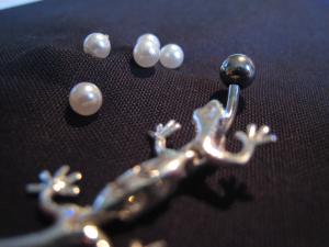 <img300*0:http://elftown.heddate.com/stuff/Iskepearls.jpg?>
