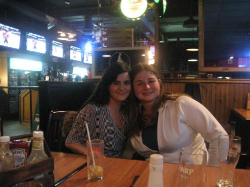 <img500*375:stuff/Karina_%26_I_at_Peddler%27s%21_%e2%99%a5.jpg>