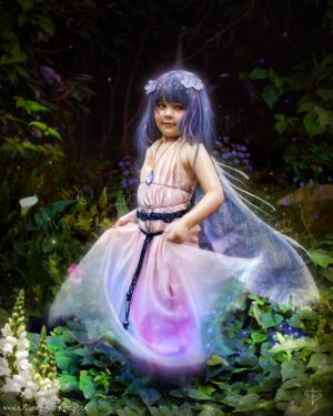 <img300*0:stuff/Lil%27_Luna_Fairy.jpg>