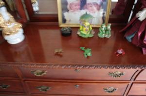 <img300*0:stuff/Master_Bedroom_Dresser.jpg>