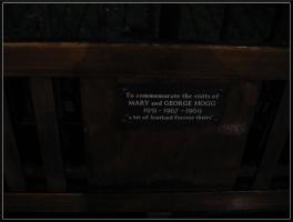 <img0*200:stuff/Memorial%20bench.jpg>