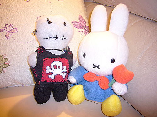 <img:stuff/Miffy%20%26%20Bob.jpg>