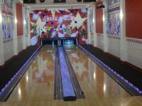 <img200*0:stuff/MorningstarRisingHardRockBowling.jpg>