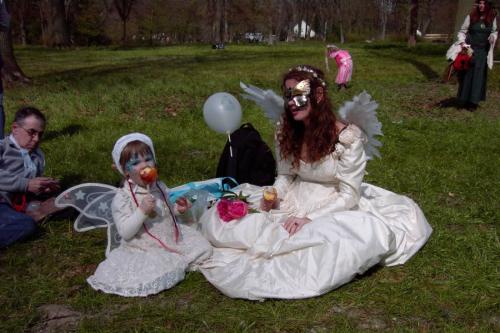 <img500*0:stuff/Mother%2bDaughter.jpg>