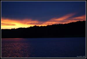 <img300*0:http://elftown.heddate.com/stuff/Mountain_water_sunset..jpg>