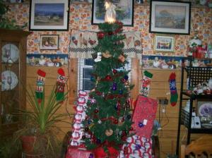 <img300*0:http://elftown.heddate.com/stuff/My_Skinny_Christmas_Tree.jpg>