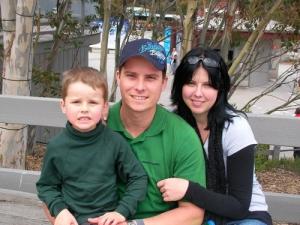 <img300*0:stuff/My_family..jpg>