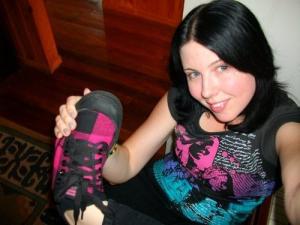 <img300*0:stuff/My_happy_shoes..jpg>