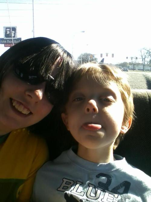 <img500*666:stuff/My_lil_brother_and_I.jpg>